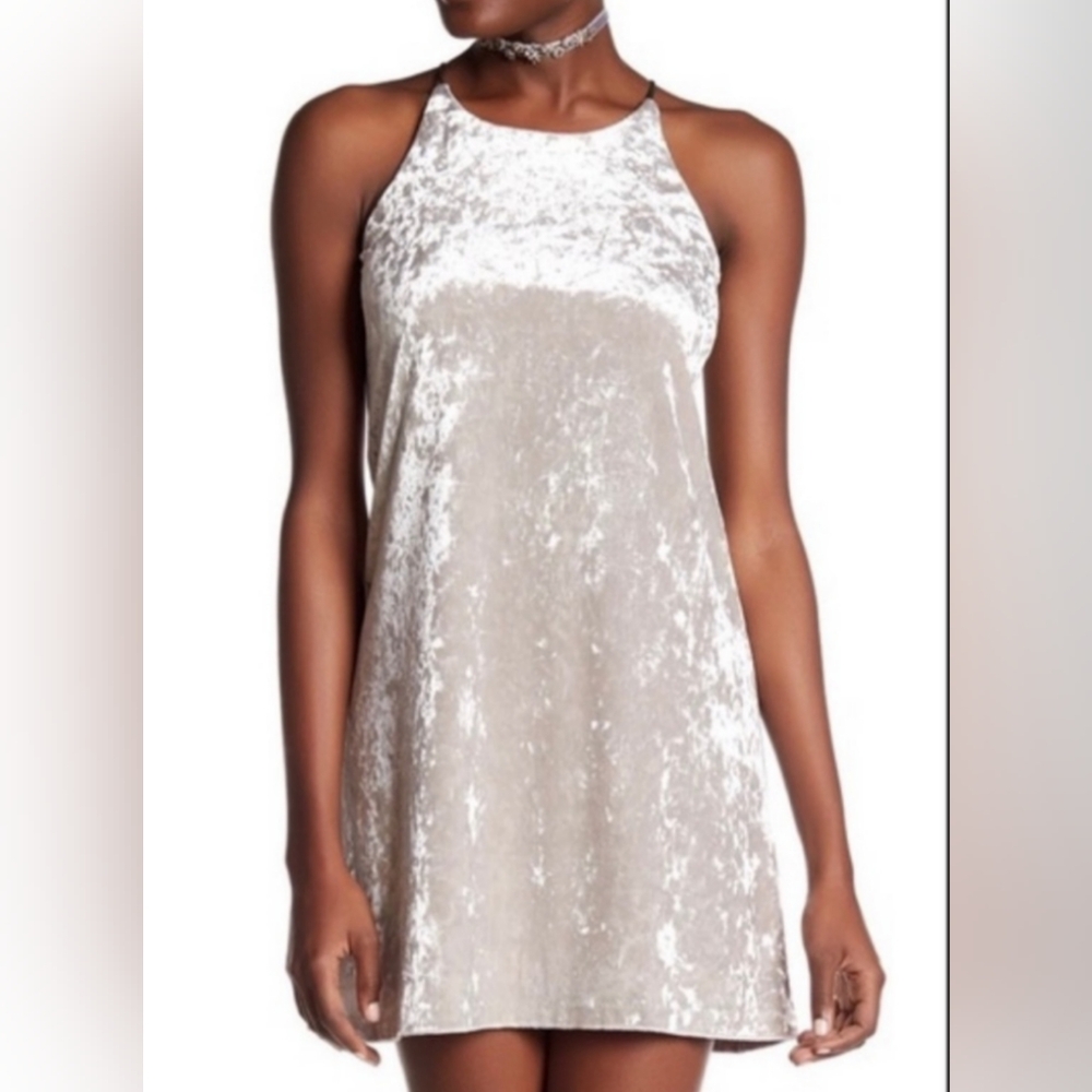 Love Ady Silver Crushed Velvet Mini Cocktail Dress